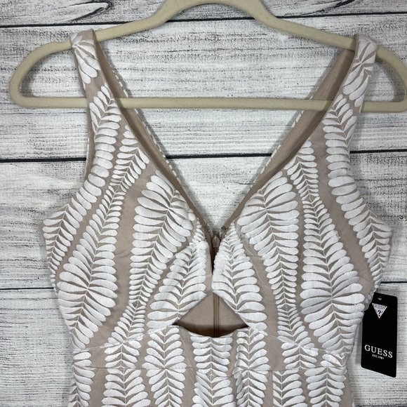 NWT GUESS Embroidered Mesh Sleeveless Sheath Dress Nude White Sz 2 - Picture 3 of 15